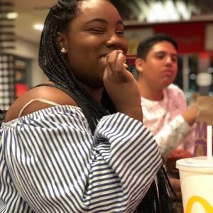 Meet your Posher, Destiny